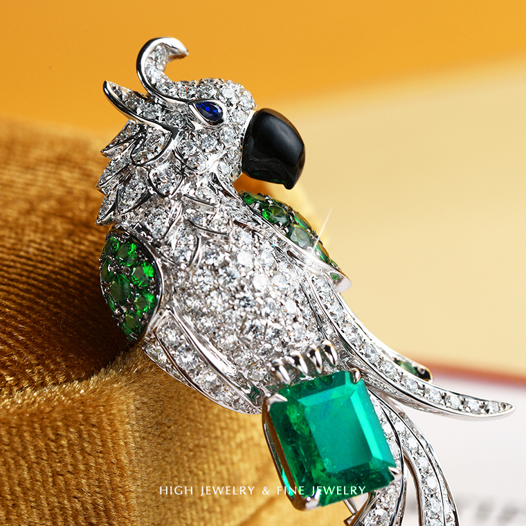 珠宫胸针钻石祖母绿多用