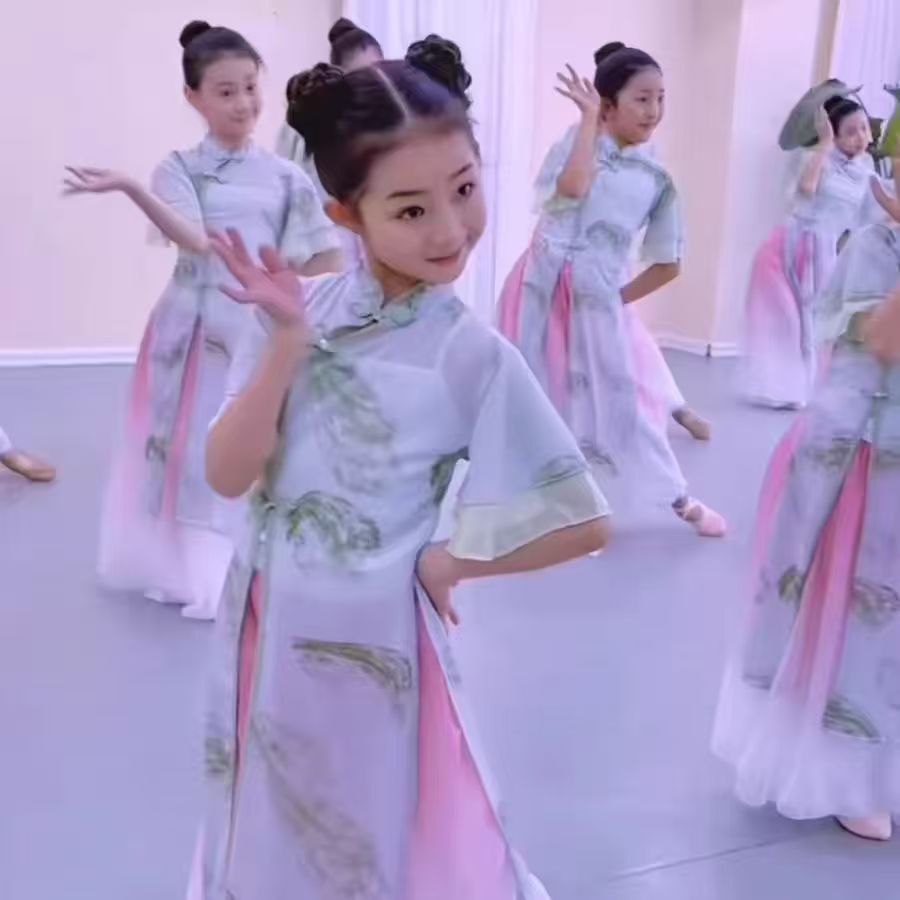 六一儿童古典舞冠玉舞蹈服旗袍演出服女童扇子舞中国舞少儿表演服
