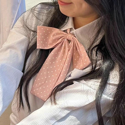 JK加大波点长柄领花学院风配饰