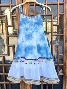 女童连衣裙夏季2026新款中大童时髦洋气贝壳蕾丝花边晕染吊带裙