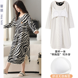 2025新款带胸垫德绒睡裙女秋冬长袖圆领加绒保暖宽松可外穿中长裙
