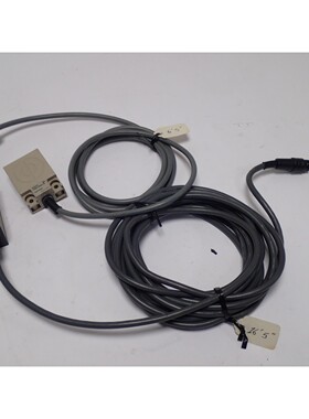 OMRON V680-HA63B RFID AMPLIFIER UNIT WITH V680-HS-63-W ANTEN