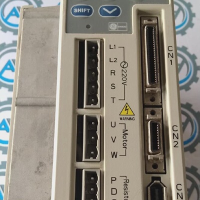 GE FANUC VersaMotion Drive Servo Uscita IC800VMA072AA