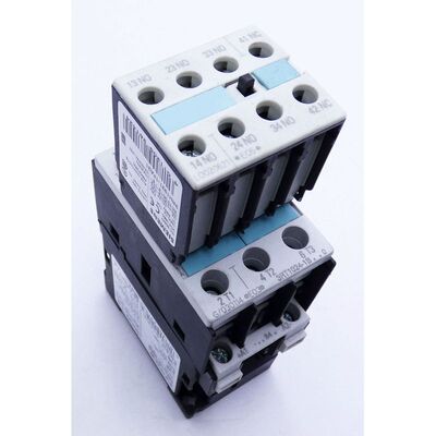 Siemens 3RT1024-1BB40 E-Stand: 03 Leistungsschütz + 3RH1921