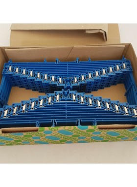 1VE  10 Stck Phoenix Contact Potentialverteiler ZRV 8PV BU 3