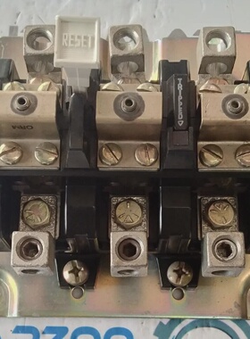 ALLEN BRADLEY 592D0V16 SER B NEMA A600 Relais De Surcharge