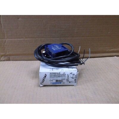 XUK2ARCNL2R Telemecanique Neu IN Karton Fotoelektrisch Senso