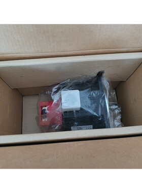 Fanuc AC Servo Motor  33000 A06B0033B0757000 Neu in OVP