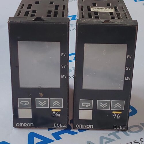 2Pc Omron Temperature Controller 100240VAC 5060 Hz Omron E5E