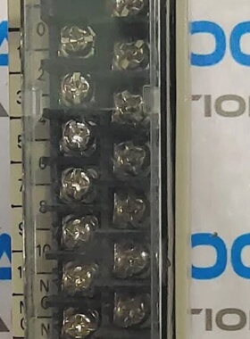 OMRON C200HOC222 Uscita Nuovo Con Scatola OC222