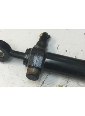 Kippzylinder m. Gelenkauge doppelwirkend Hub 173mm Bagger Hy