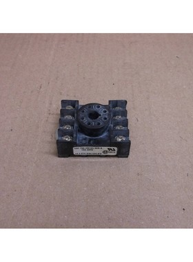 700-HN125 A Allen Bradley DPDT 10A 8 Pol 300V Relaisfassung