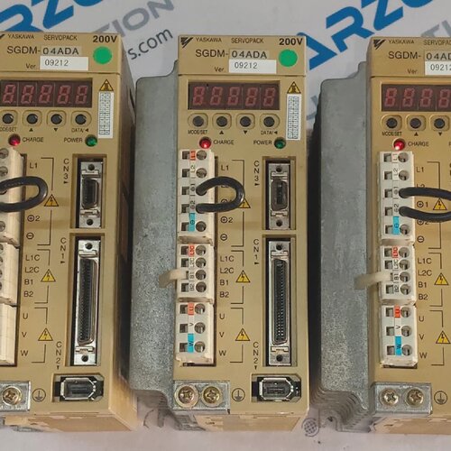 二手YASKAWA电动服务驱动SGDM04ADAVer.09212安川SGDM04ADA保修延