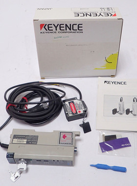 KEYENCE LB-70 CONTROLLER w/LB-11 LASER DISPLACEMENT SENSOR 1
