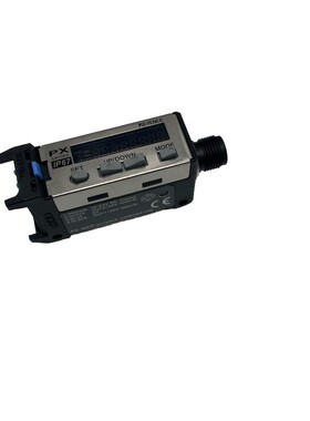 KEYENCE PX-10CP PHOTOELECTRIC SENSOR AMPLIFER NEW IN BOX