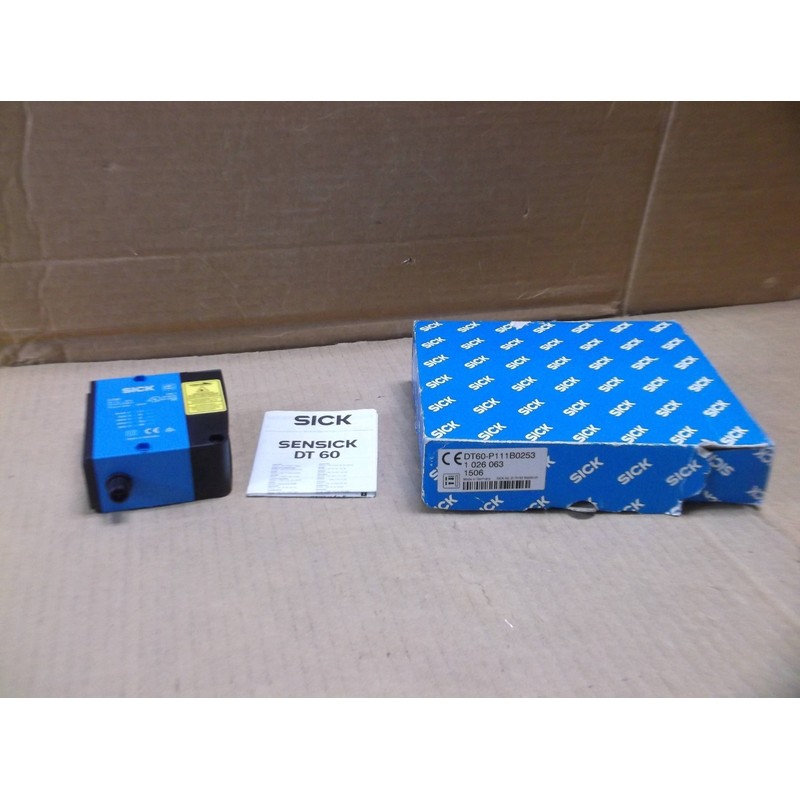 DT60-P111B0253 疾病全新飞行时间激光光电传感器开关 1026063