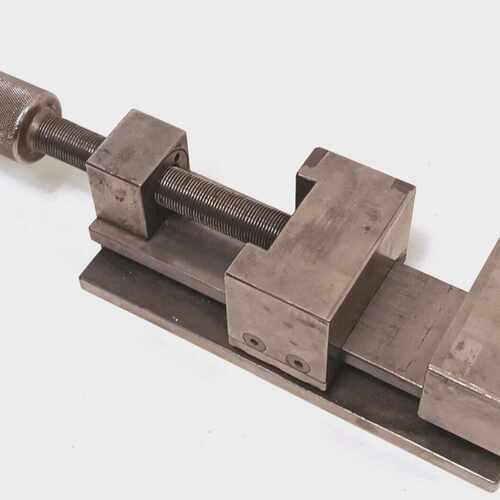 Maschinenschraubstock Schraubstock 150mm Spanne 83mm Backenb
