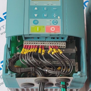 EUROTHERM Lecteurs 605015400  300011  GB  000 3 Phases 38046