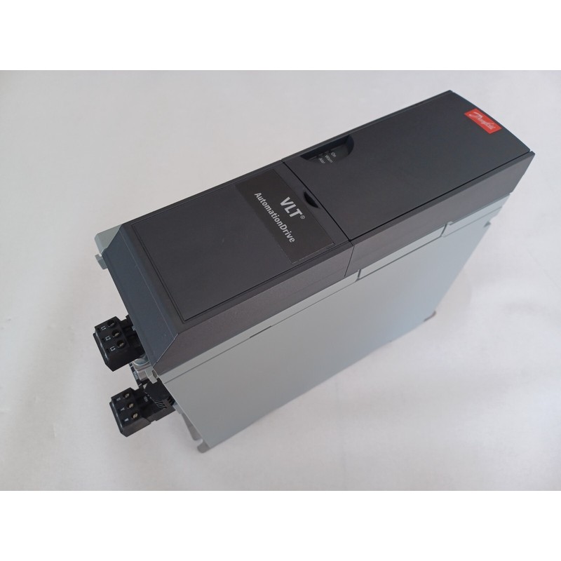 Danfoss Frequenzumrichter VLT FC-301PK37T4E20H1X P/N: 131B13