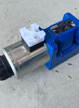 1x Rexroth 4WE 10 EA50/EG24N9K4/M R901278775 Wegeventil Hydr