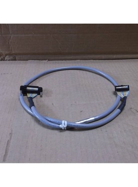 XW2Z-100A Omron Nuovo Plc 1M 32 Punto I/O Cavo A Terminale B