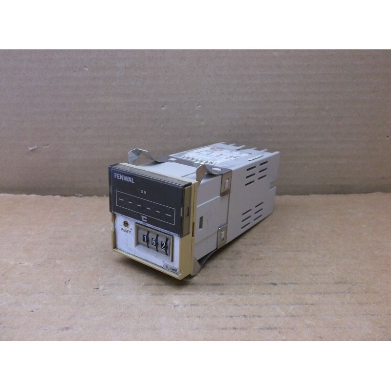 AD2202WD-RPK-N Fenwal Température Processus Contr?leur AD22