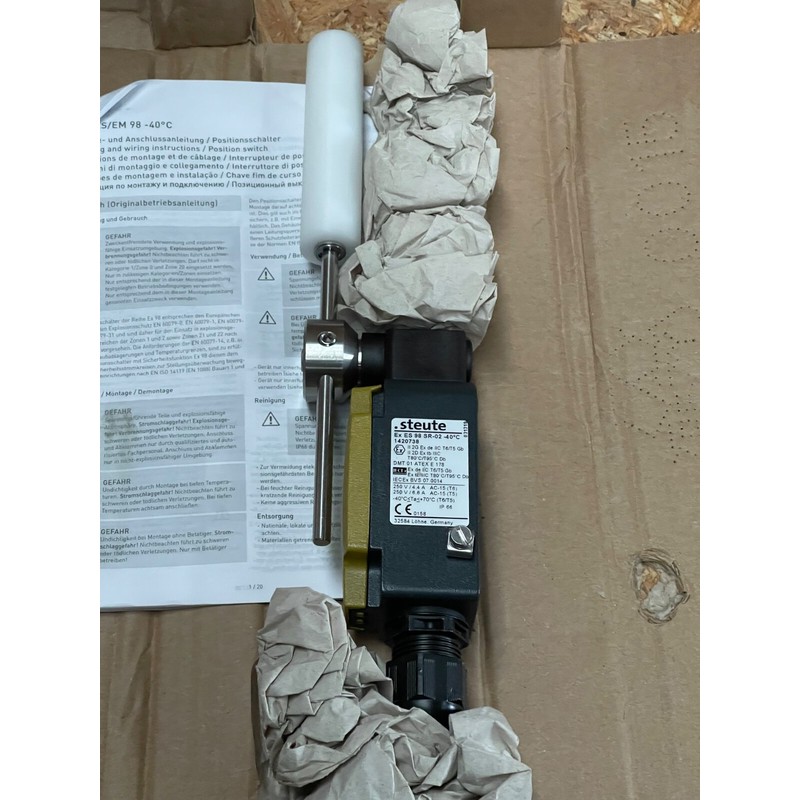 Steute - 1420738 - Ex ES 98 SR-02 Belt Alignment Switch, -40