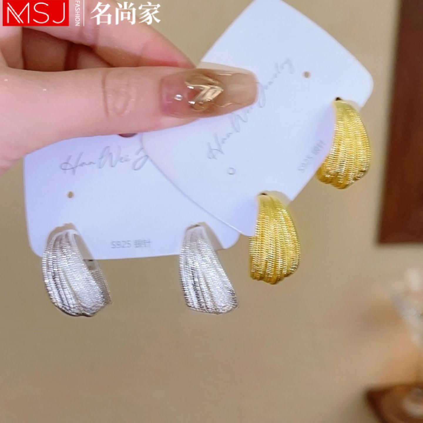 欧美个性冷淡风宽面C形耳环女轻奢小众高级感港风复古耳环耳饰品