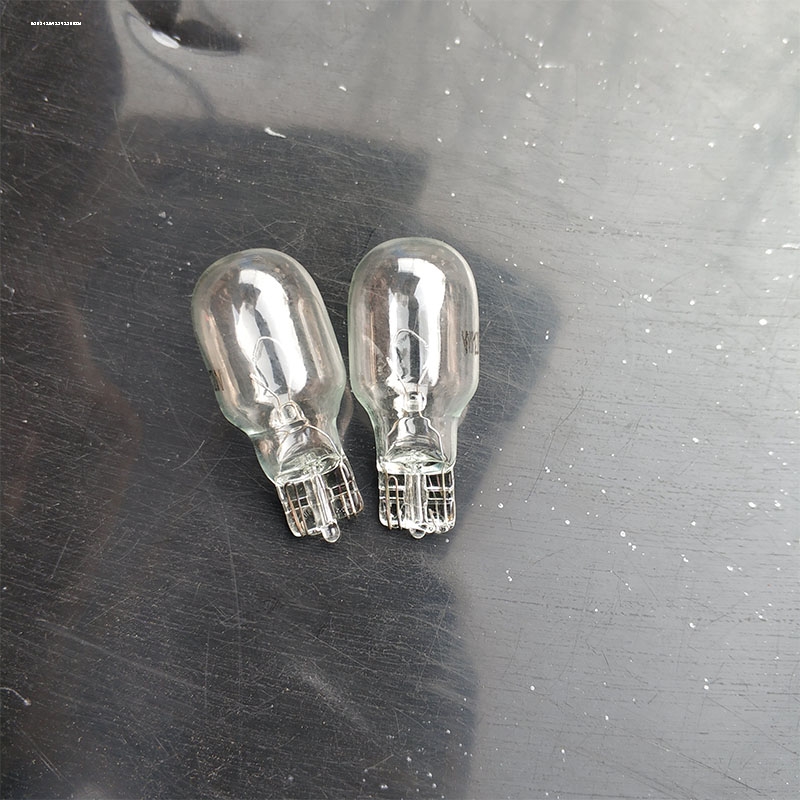 适用大众CC高尔夫6长安之星2二代悦翔V5英朗XT众泰Z300后刹车灯泡