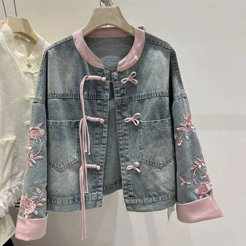 Chinese-style embroidered women's jacket  中式刺绣女式外套