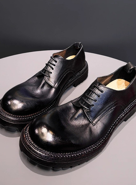 黑色商务休闲厚底水洗马皮德比男鞋英伦风手工装软皮大头皮鞋男款