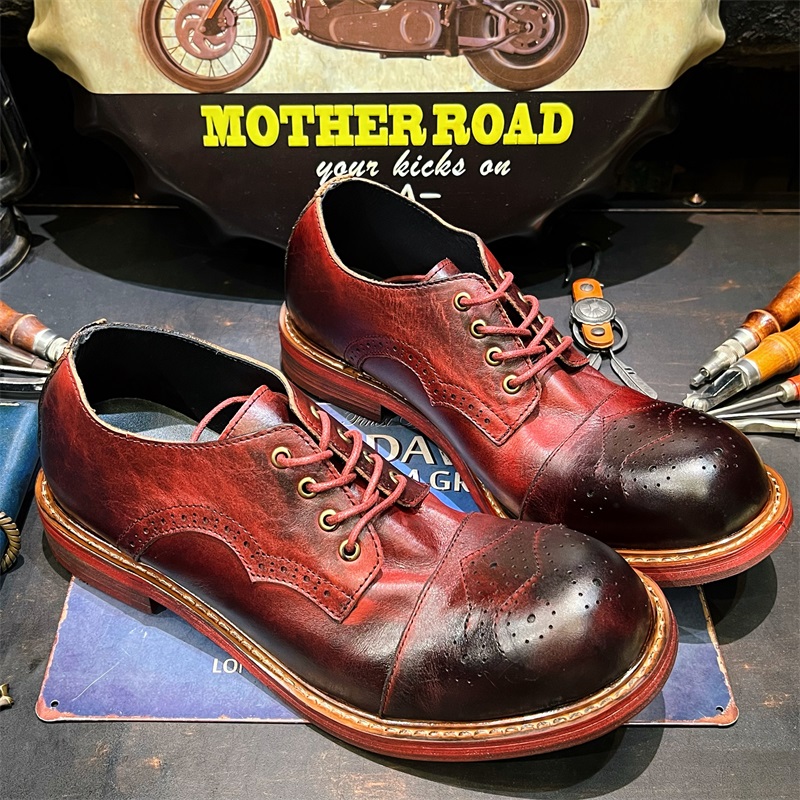 酒红色布洛克大头皮鞋英伦风水洗