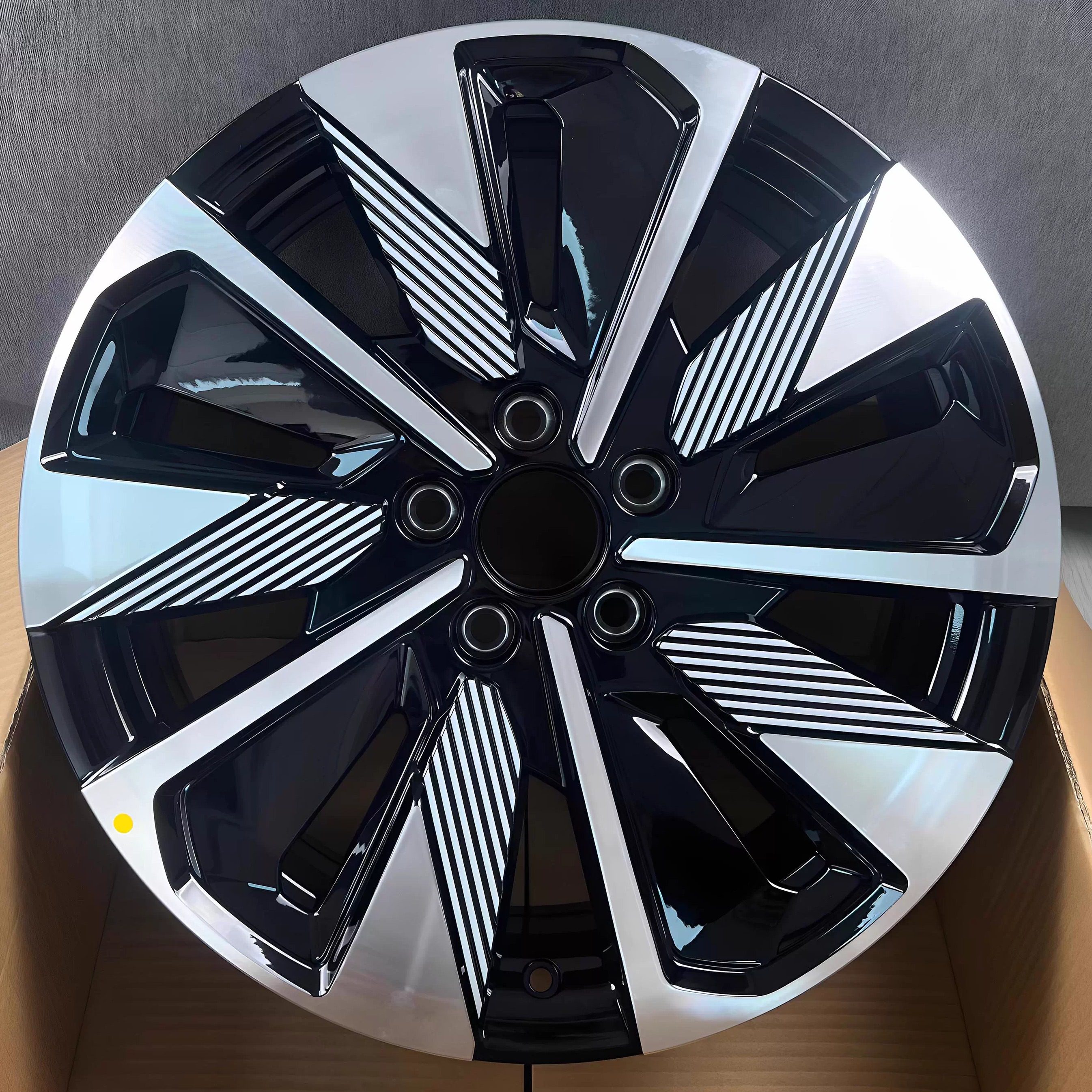 适用于比亚迪宋PLUS轮毂19英寸  原装式配套铝合金轮毂全新替换型