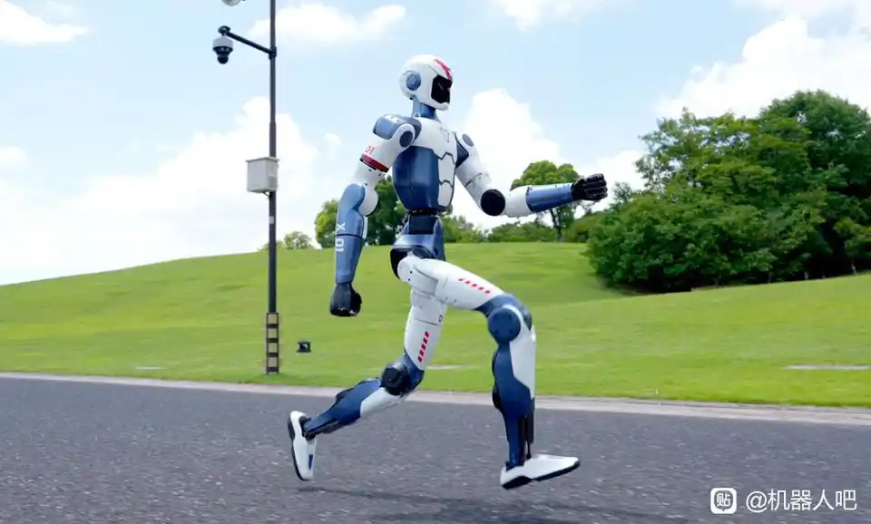 宇树R1人型机器人基础款