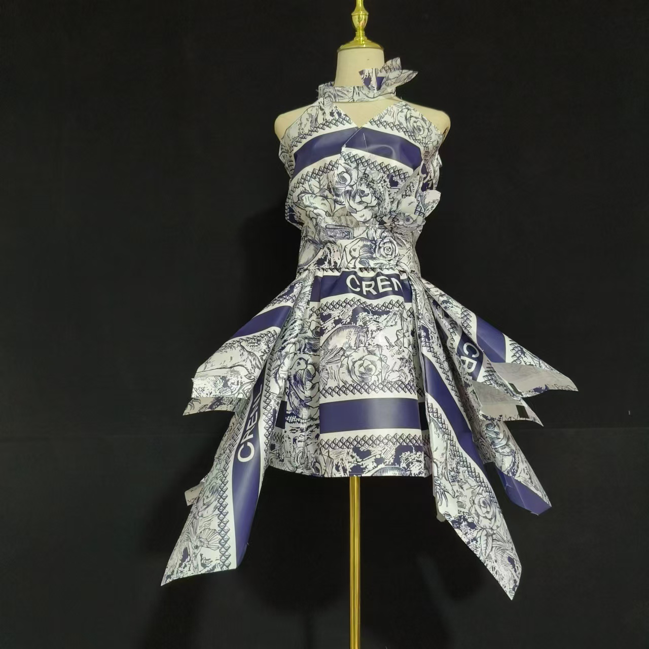 霸王茶姬包装衣服环保舞台走秀服定制演出服手工DIY衣服亲子走秀