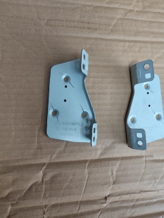 现代朗动中控台CD碟机屏幕固定铁支架铁架子壳子面板面框架子