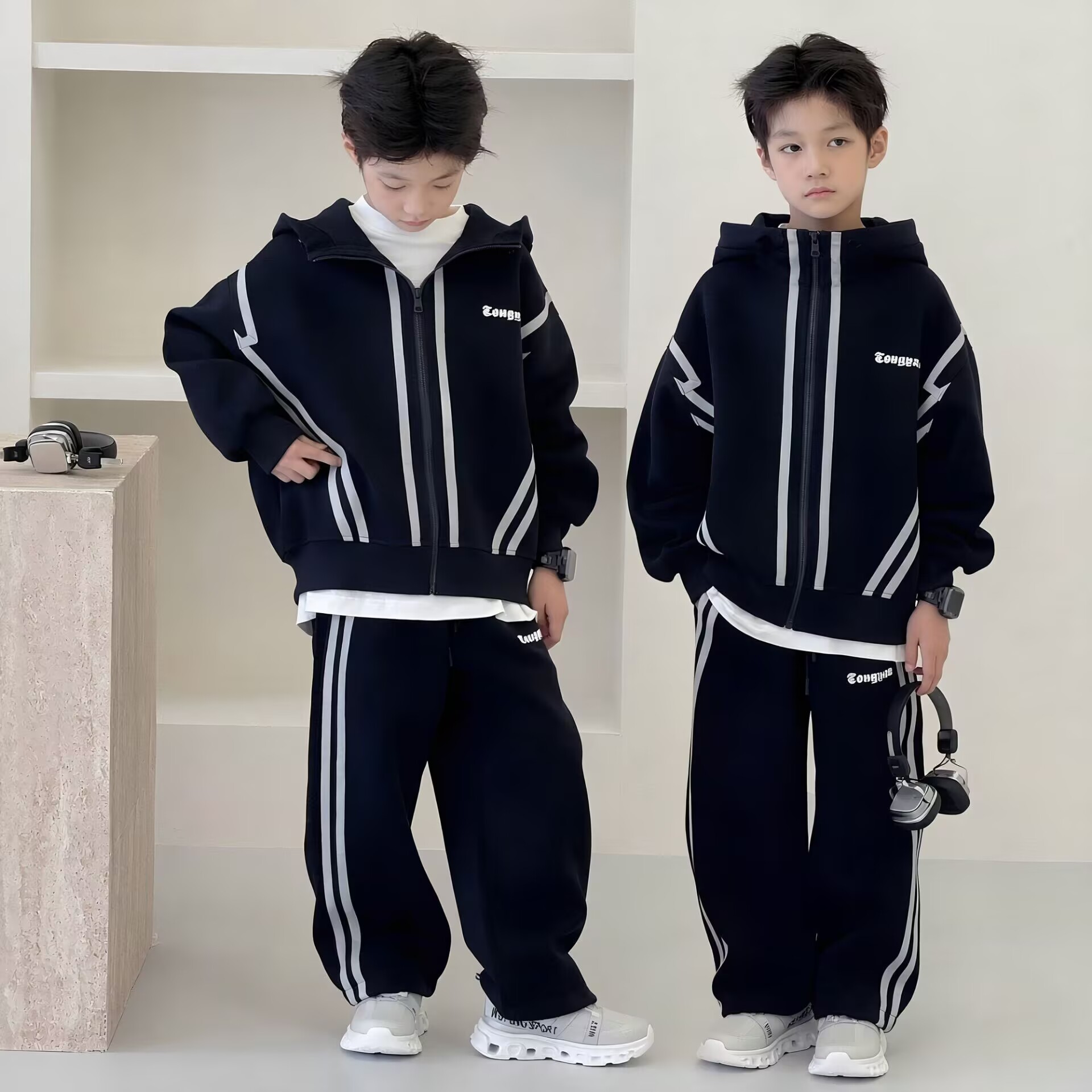 男童春秋连帽运动套装韩版条纹潮