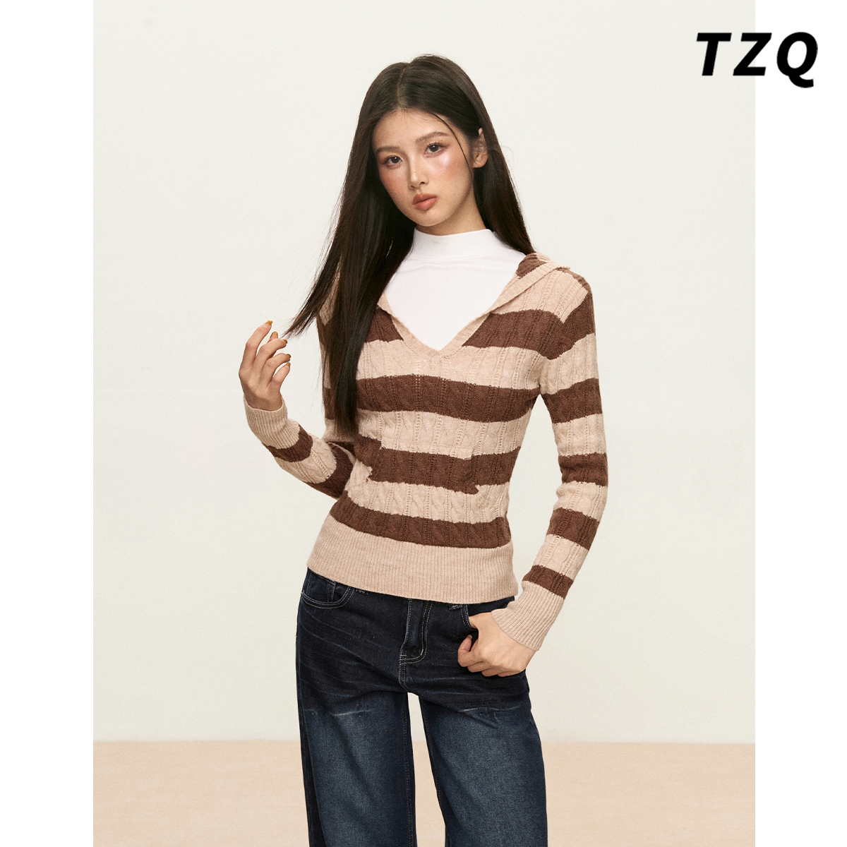 咖色条纹V领针织衫女2025新款