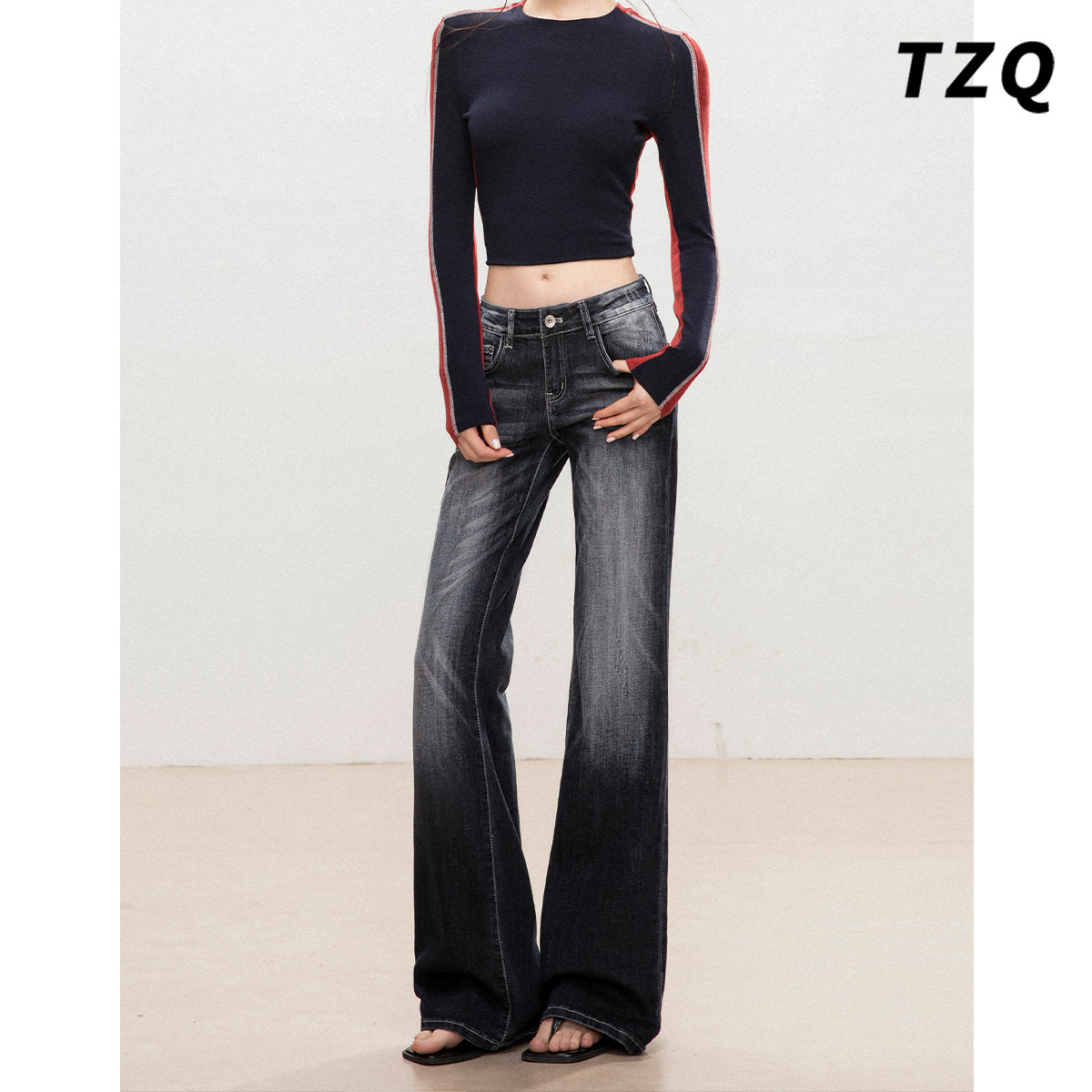 深蓝灰加绒低腰微喇牛仔裤