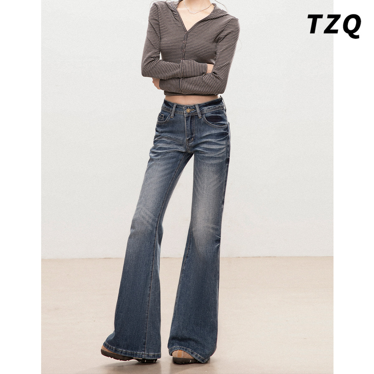 复古蓝低腰微喇牛仔裤