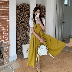 黄色收腰显瘦背带阔腿裤女2025夏季新款韩系小个子减龄宽松连体裤图片