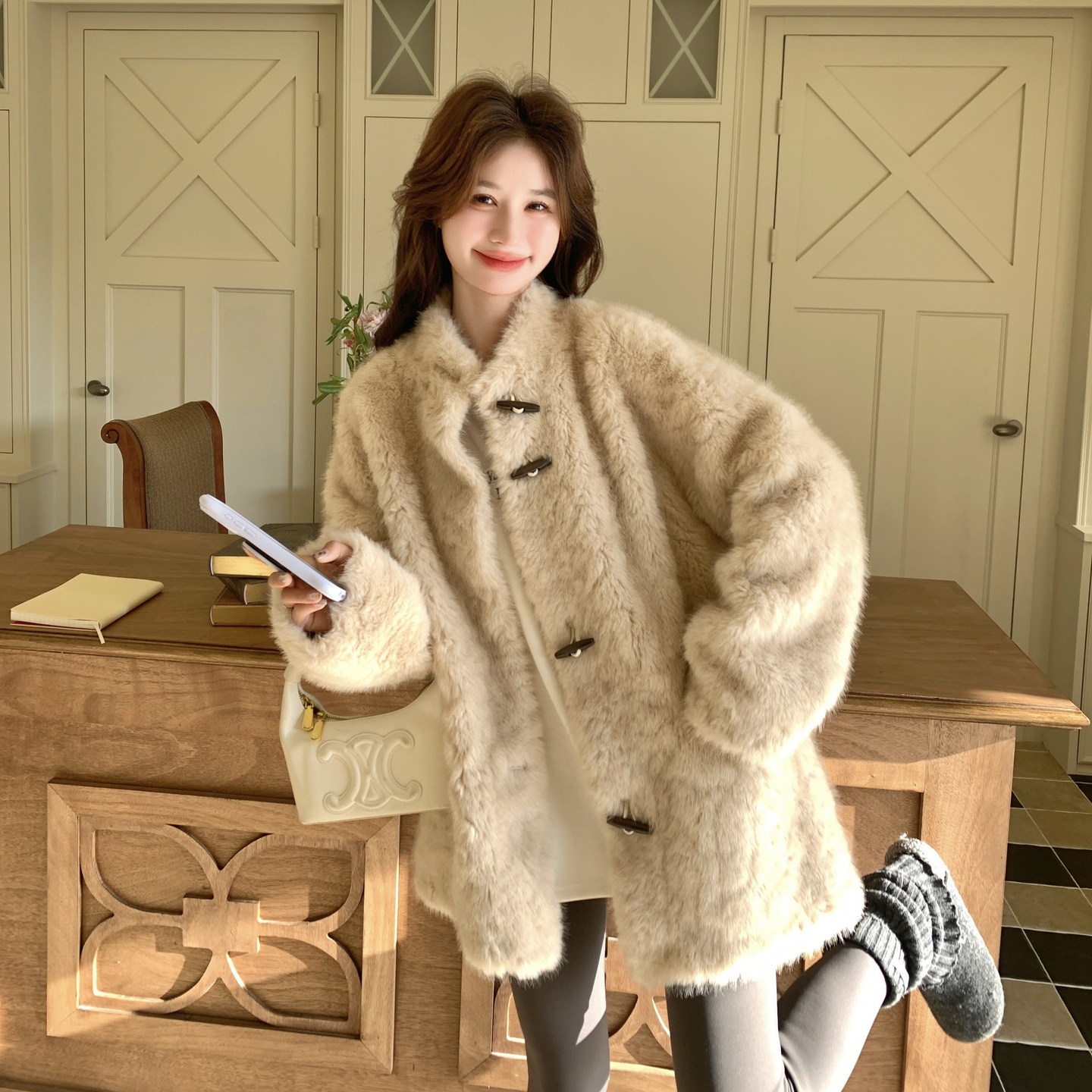 2025冬季新款数据好现货花狐毛外套皮毛一体#25777-P205-K308，女装皮草，唛多