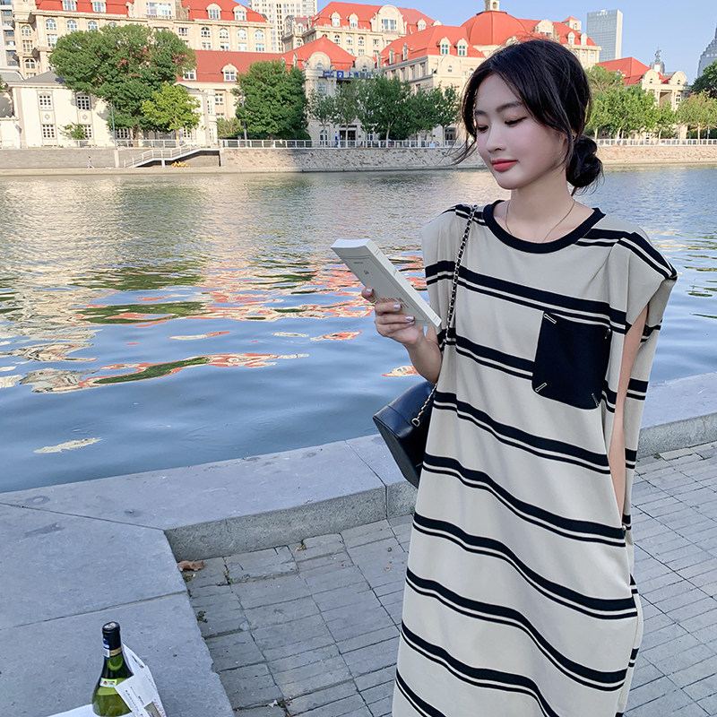 可盐可甜减龄条纹连衣裙女2025夏季新款韩版宽松显瘦休闲T恤裙子,女装连衣裙,唛多
