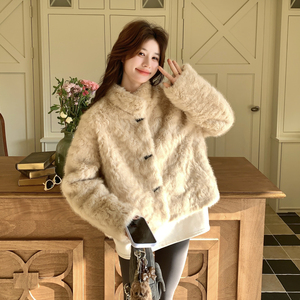 冬季新款 现货现货~ 新年款花狐皮毛一体外套#25666-P195-K288，女装皮草，唛多