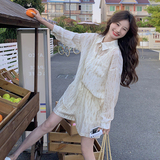 白色