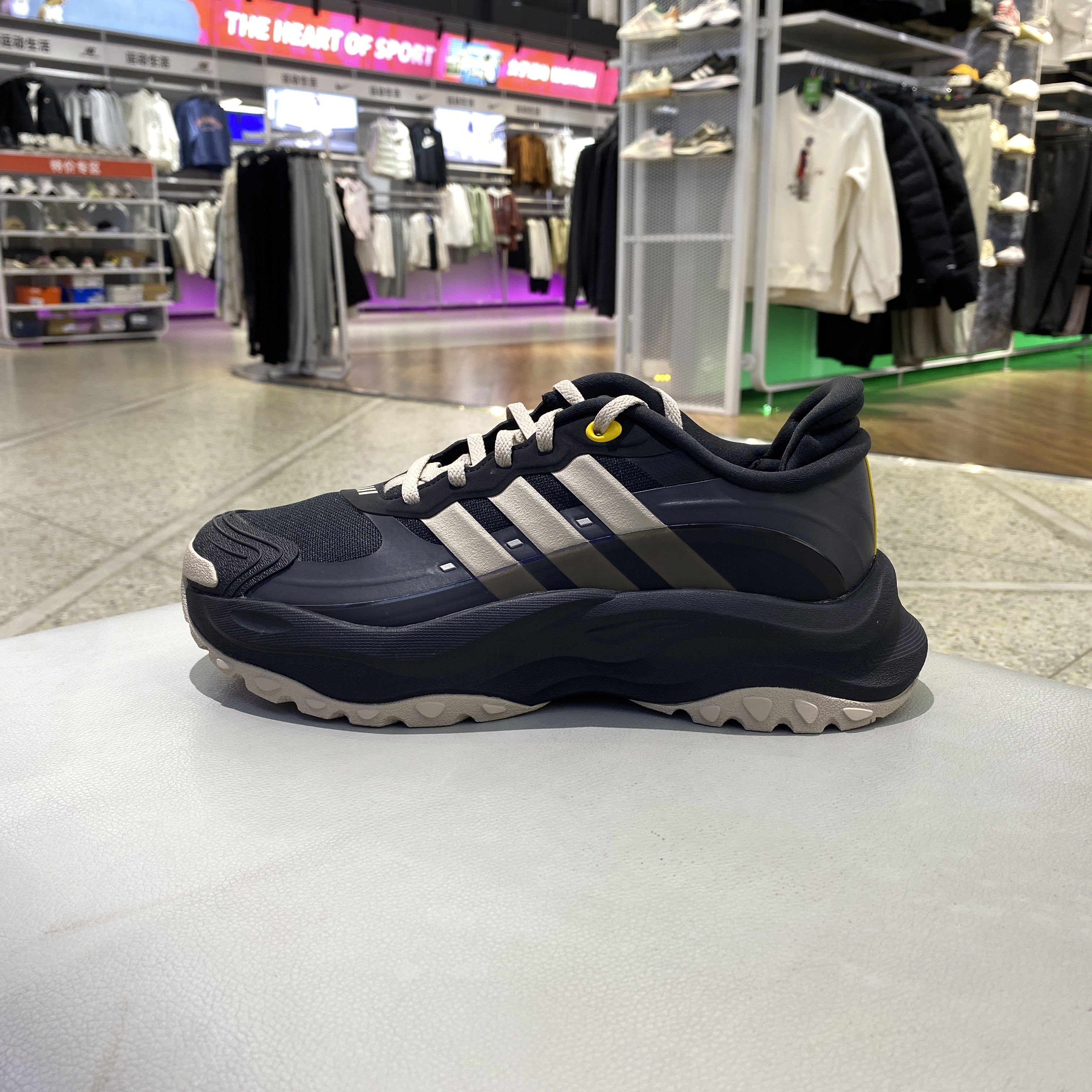 阿迪达斯男女同款24年冬款运动跑步厚底老爹千层鞋IH8272JH7208