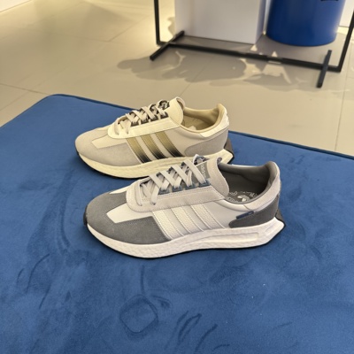 Adidas阿迪达斯25春新款男女三叶草休闲缓震经典百搭运动鞋JQ0007