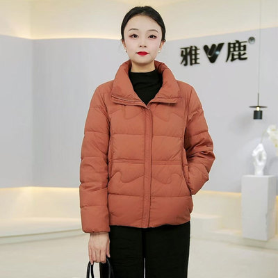 雅鹿时尚小个子短款羽绒服