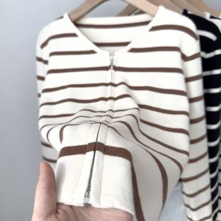 慵懒设计感双拉链针织外套女春秋新款黑白条纹内搭毛衣开衫女短款
