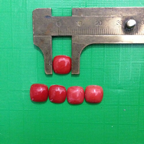 各种珊瑚正万形裸石戒面尺寸10X10mm